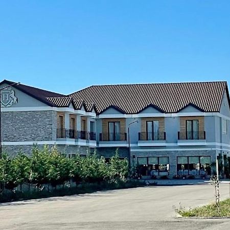 科尔察 House Of Horses Shtepia E Kuajve酒店 外观 照片